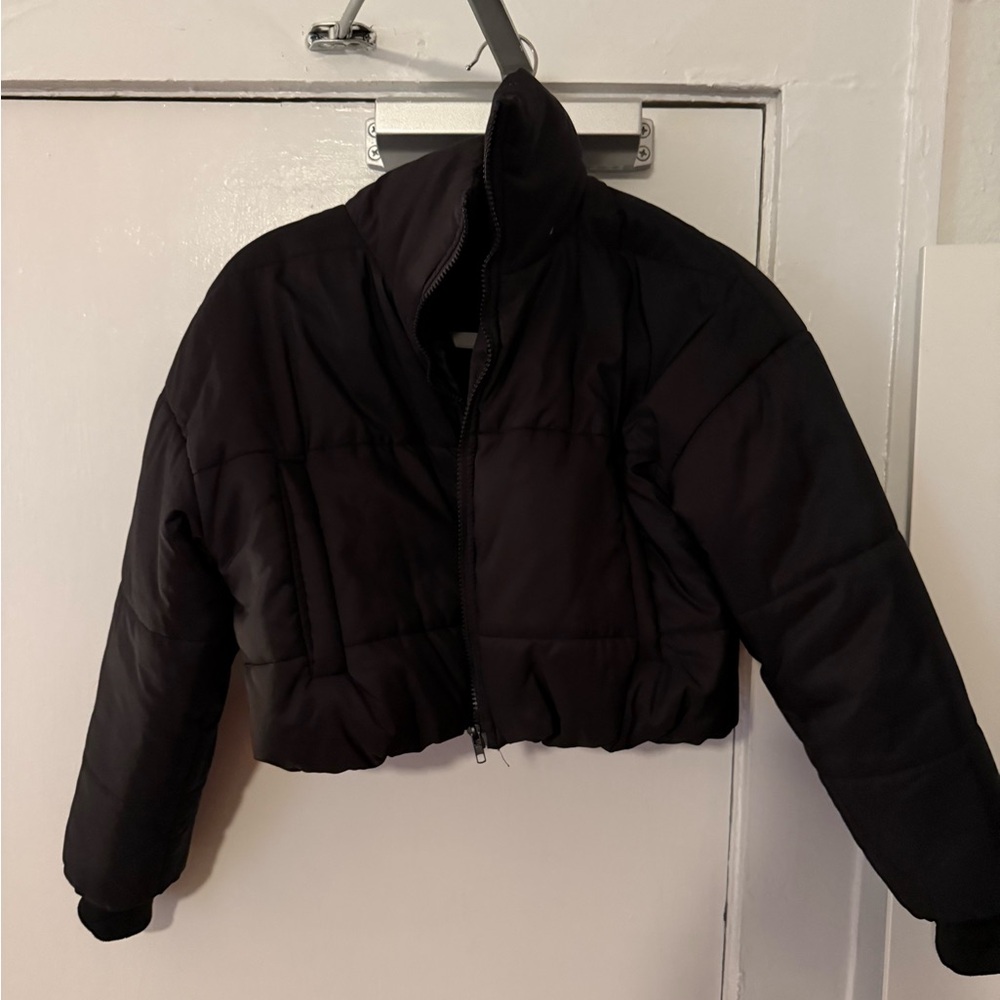 Cropped puffer jacket - Picture 2 of 5